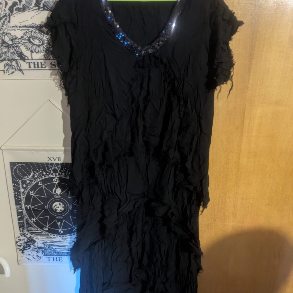 Elegant Black Dress with Sequin Detail